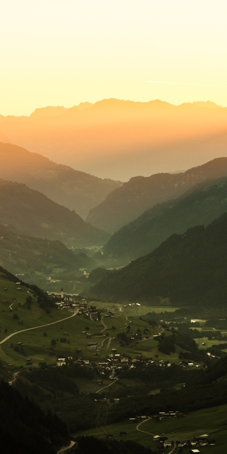 Surselva Richtung Chur (© Mattias Nutt / GRF) Surselva Richtung Chur