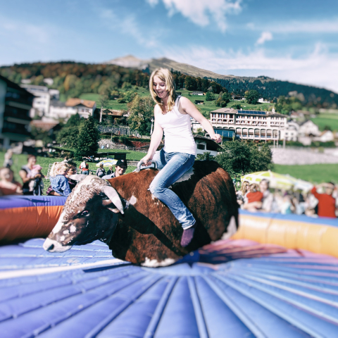 Bullriding macht allen Spass. Auch den Zuschauern.