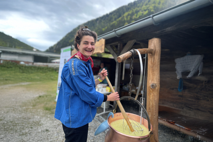 Gehört an der agrischa dazu: Schaukäsen! 