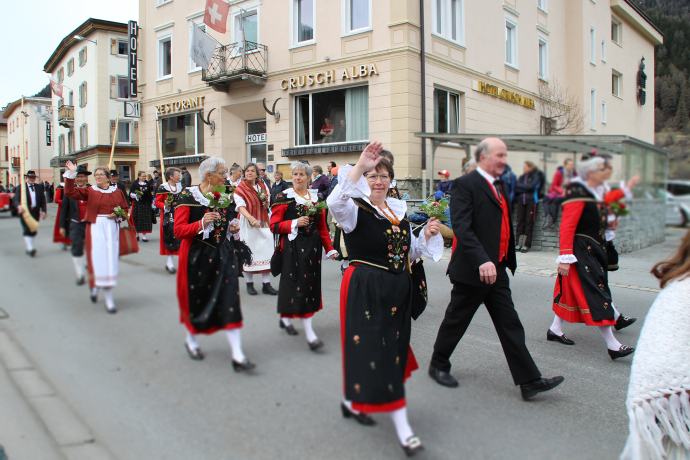 Trachtengruppe Umzug Zernez 2019 